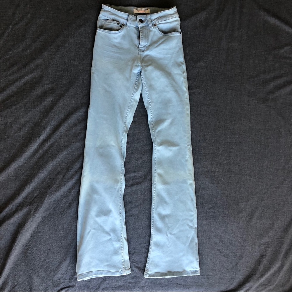 Light wash wide bootcut Jean